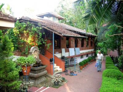 ashram12